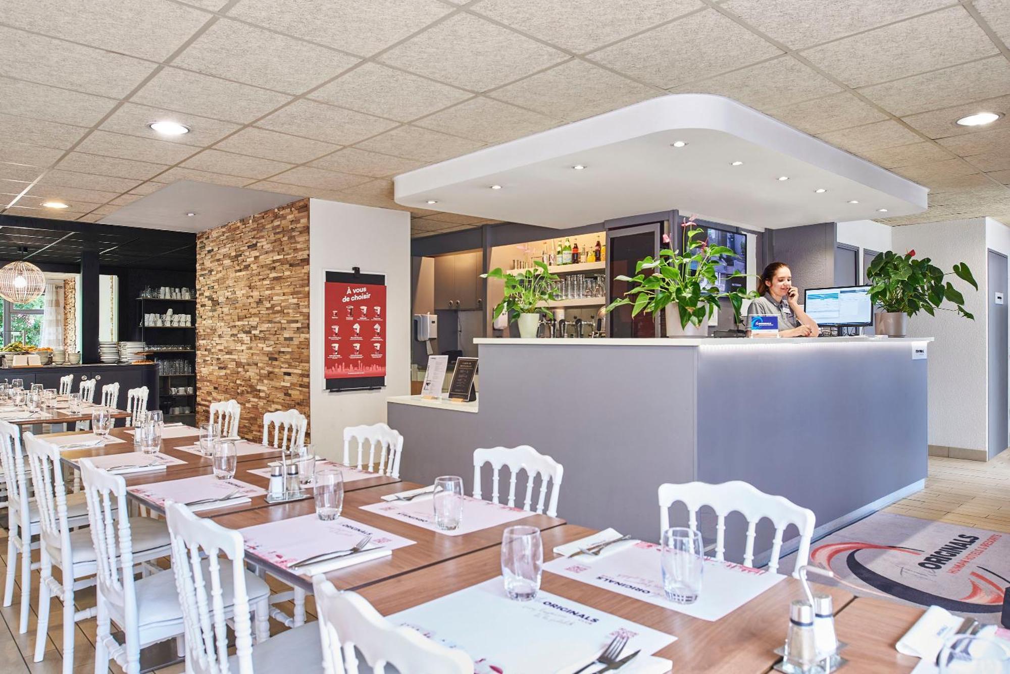 The Originals City Hotel La Verriere-Yvelines Экстерьер фото